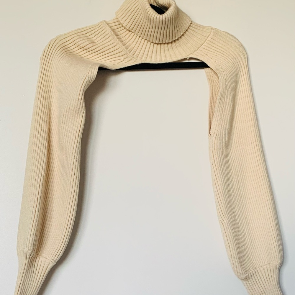 White Ribbed turtleneck flared sleeve shrug top
